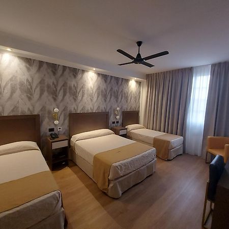 Hotel Internacional บัวโนสไอเรส ภายนอก รูปภาพ
