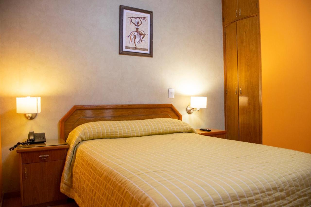 Hotel Internacional บัวโนสไอเรส ภายนอก รูปภาพ
