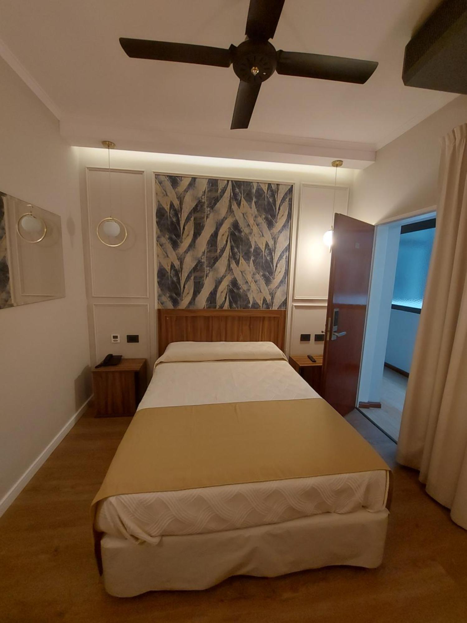 Hotel Internacional บัวโนสไอเรส ภายนอก รูปภาพ