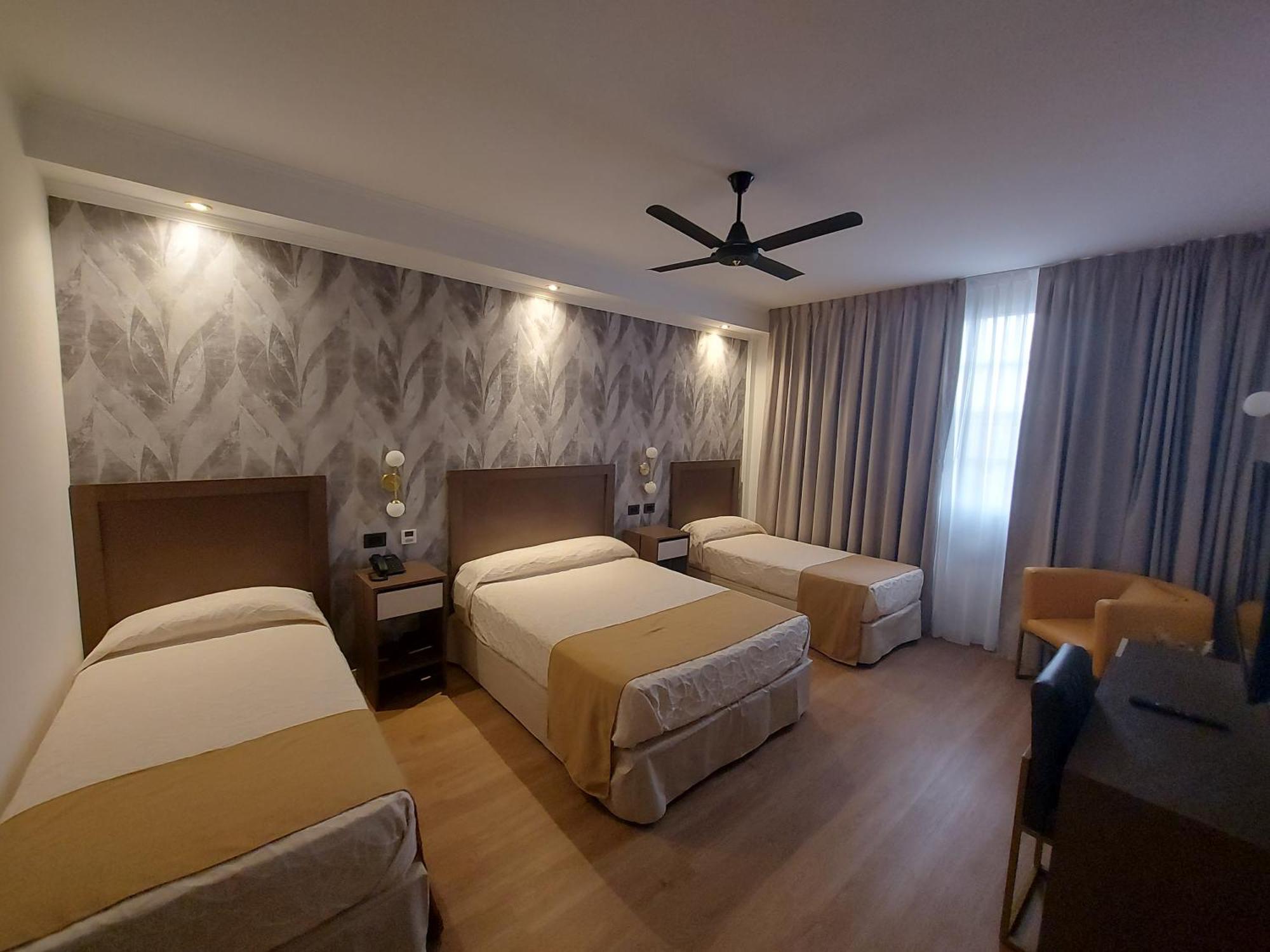 Hotel Internacional บัวโนสไอเรส ภายนอก รูปภาพ