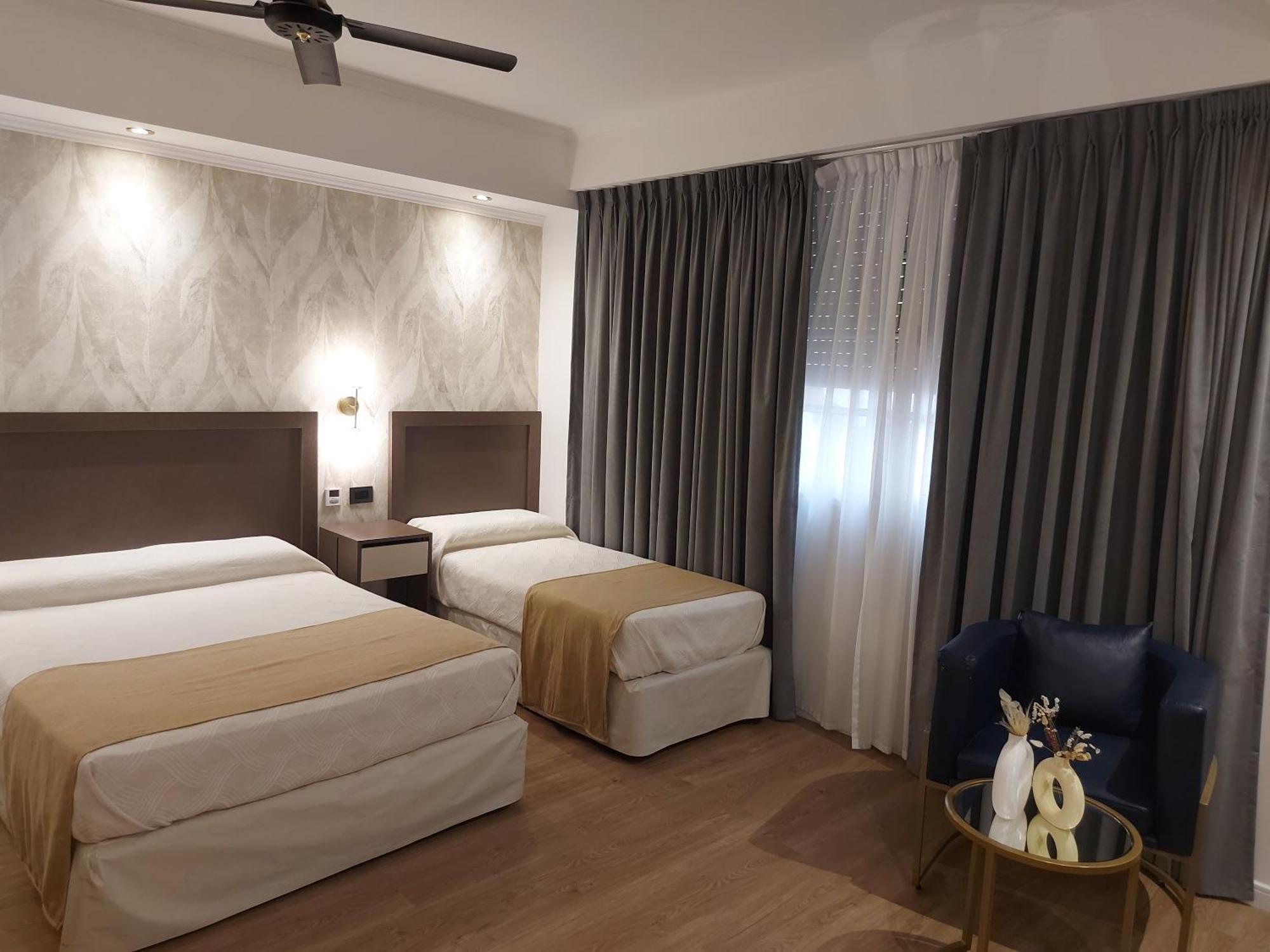 Hotel Internacional บัวโนสไอเรส ภายนอก รูปภาพ